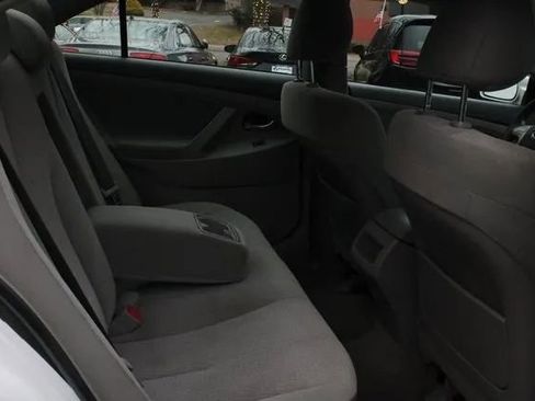 Used 2011 Toyota Camry LE w/ LE Extra-Value Pkg image 41