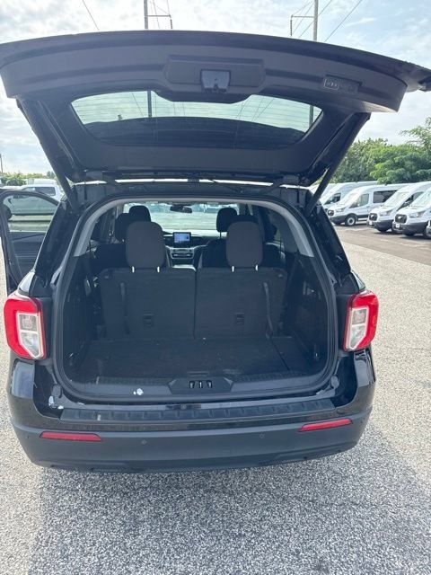 Used 2022 Ford Explorer XLT AWD/4WD image 14