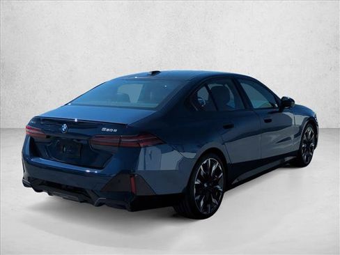 New 2027 BMW 550e xDrive AWD/4WD image 2