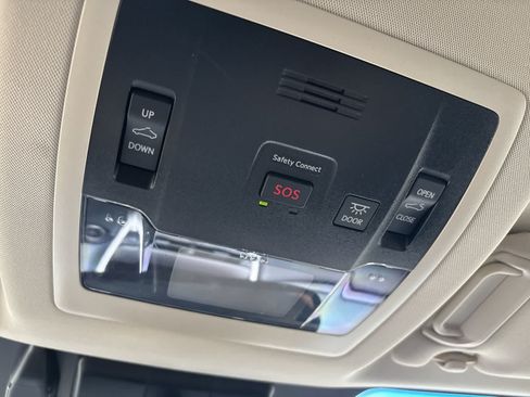 Used 2018 Lexus NX 300h AWD w/ Premium Package image 26