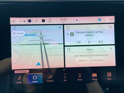 Used 2023 Jeep Wagoneer L Base image 16