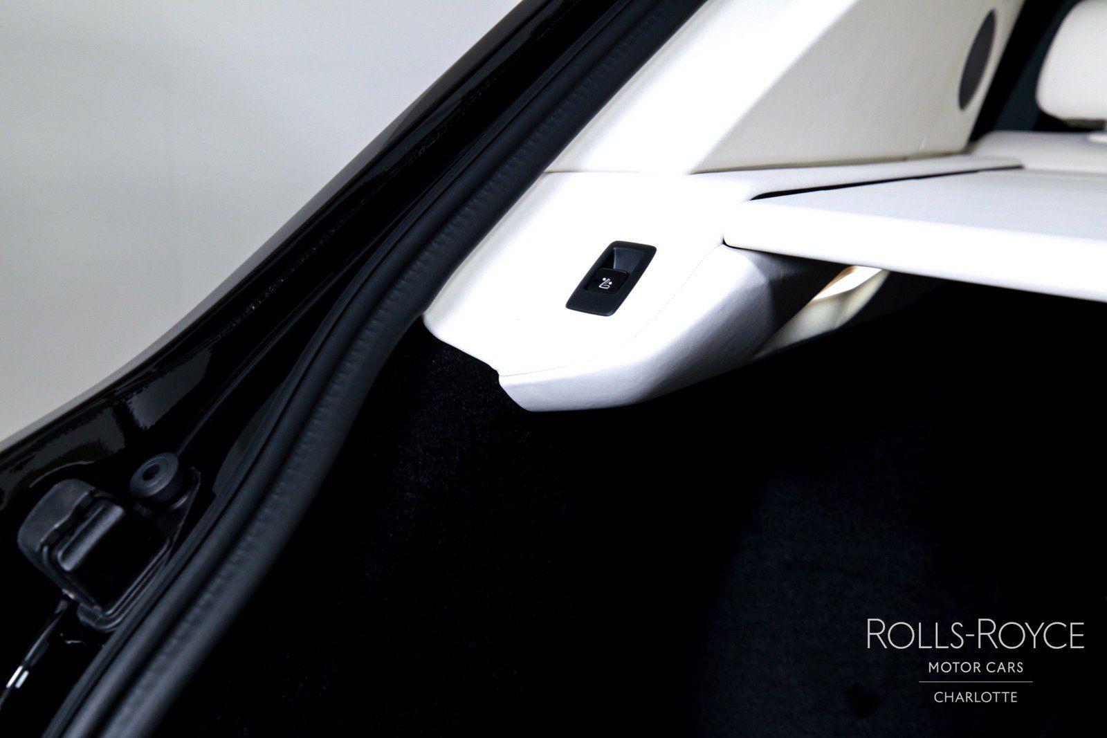 New 2026 Rolls-Royce Cullinan AWD/4WD image 26
