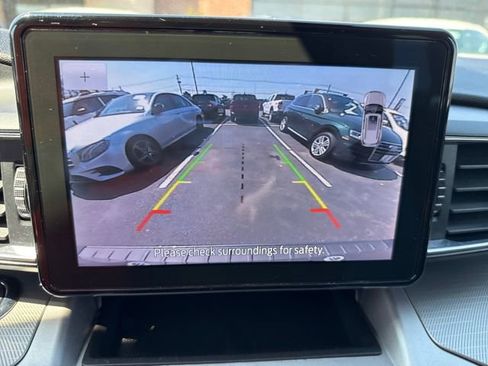 Certified 2022 Ford Explorer XLT w/ Equipment Group 202A image 24