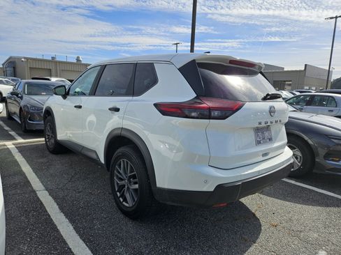 Used 2024 Nissan Rogue S image 6