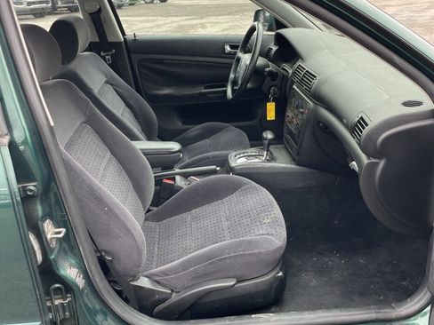 Used 1999 Volkswagen Passat GLS image 18