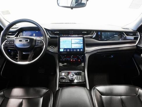 Used 2023 Jeep Grand Cherokee 4WD 4xe image 14