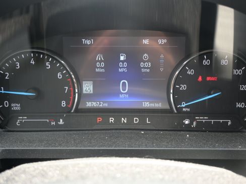 Used 2022 Ford Explorer XLT w/ Equipment Group 202A RWD image 14