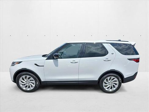 New 2025 Land Rover Discovery S AWD/4WD image 8
