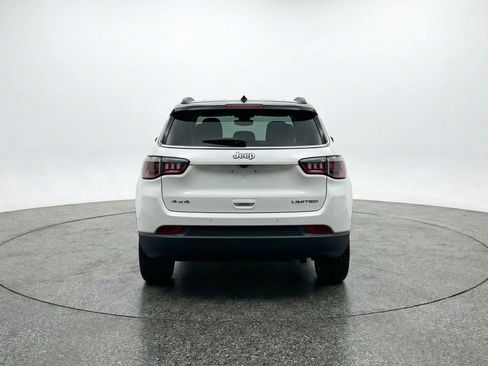 Used 2025 Jeep Compass Limited image 7