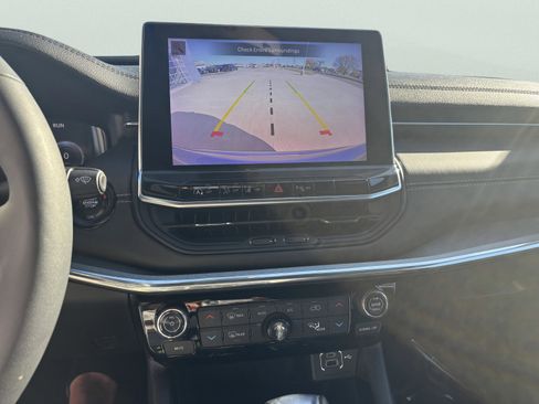 Used 2023 Jeep Compass High Altitude image 22