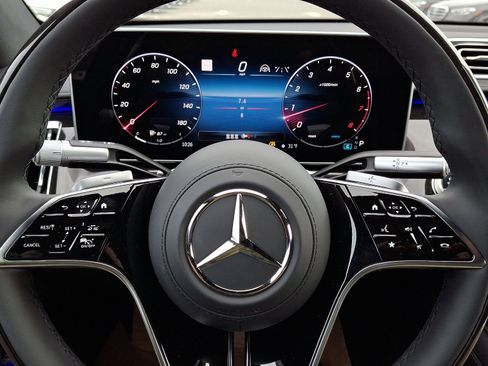 New 2025 Mercedes-Benz S 580 4MATIC Sedan image 13