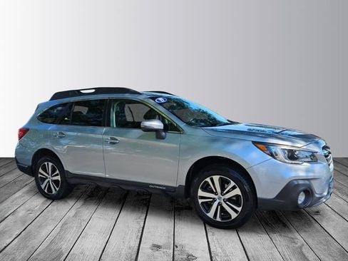 Used 2019 Subaru Outback 2.5i Limited AWD/4WD image 7