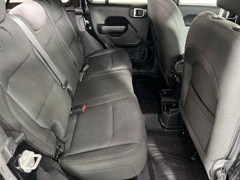 Used 2020 Jeep Wrangler Unlimited Sport S image 28