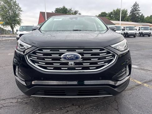 Used 2024 Ford Edge Titanium w/ Equipment Group 301A AWD/4WD image 3