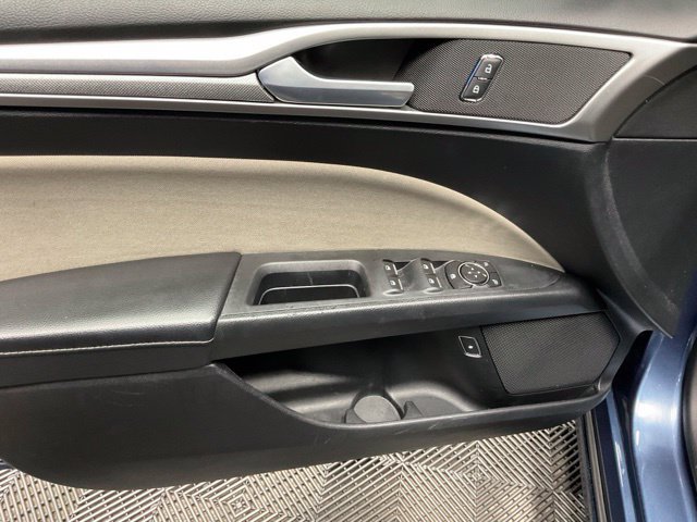 Used 2018 Ford Fusion S FWD image 15