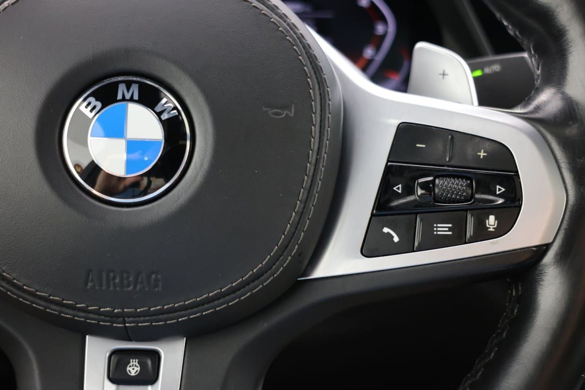 Used 2022 BMW X6 M50i w/ Executive Package AWD/4WD image 29