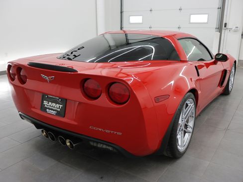 Used 2008 Chevrolet Corvette Z06 w/ Preferred Equipment Group RWD image 5