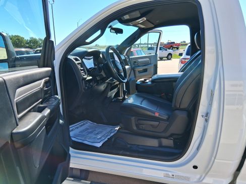 Used 2023 RAM 3500 Tradesman AWD/4WD image 15