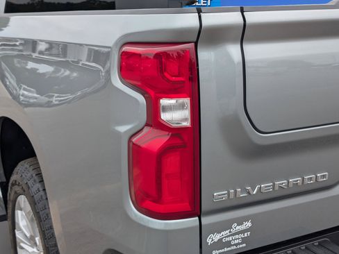 New 2026 Chevrolet Silverado 1500 LTZ w/ LTZ Premium Package AWD/4WD image 11