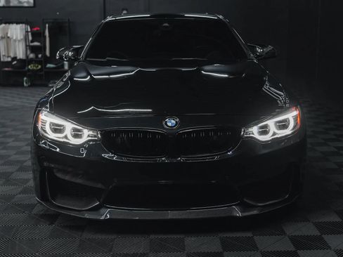 Used 2015 BMW M4 Coupe w/ Executive Package RWD image 24