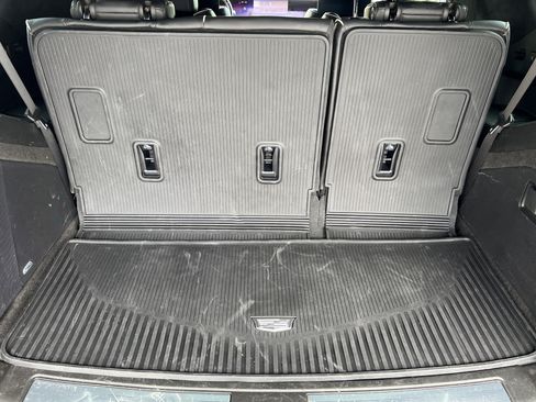 Used 2025 Cadillac Escalade Sport Platinum AWD/4WD image 17