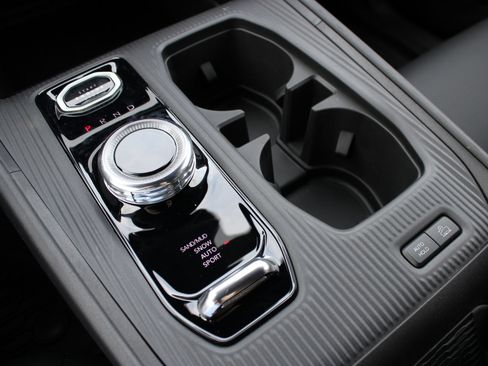 New 2026 Jeep Cherokee Limited AWD/4WD image 39