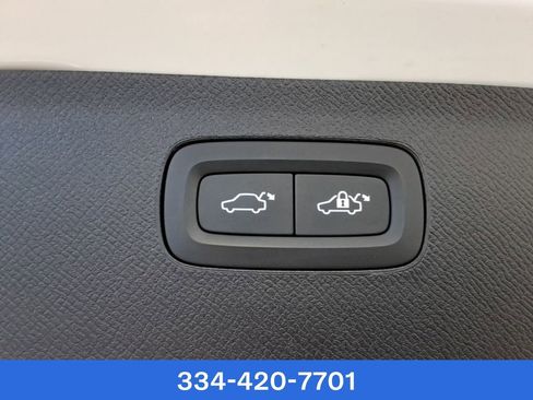 Certified 2022 Volvo XC90 T8 Inscription image 26