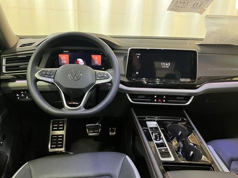 New 2026 Volkswagen Atlas Peak Edition AWD/4WD image 17