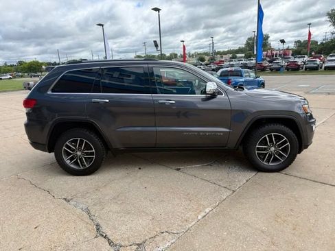Used 2017 Jeep Grand Cherokee Limited AWD/4WD image 6