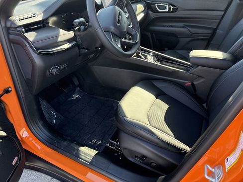 New 2026 Jeep Compass Trailhawk w/ Sun, Sound & Navigation Group image 31