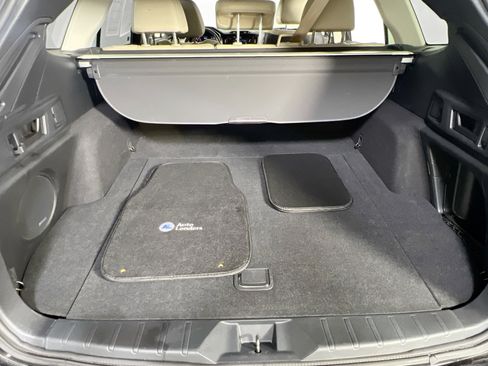 Used 2022 Subaru Outback Limited image 25