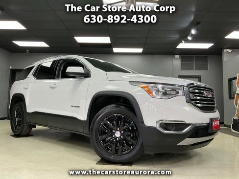 Used 2017 GMC Acadia SLE image 1