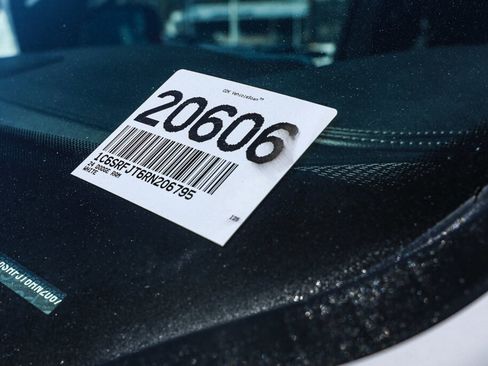 Used 2024 RAM 1500 Laramie image 28