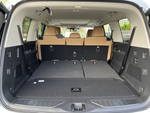 Used 2026 INFINITI QX80 Luxe w/ Cargo Package AWD/4WD image 19