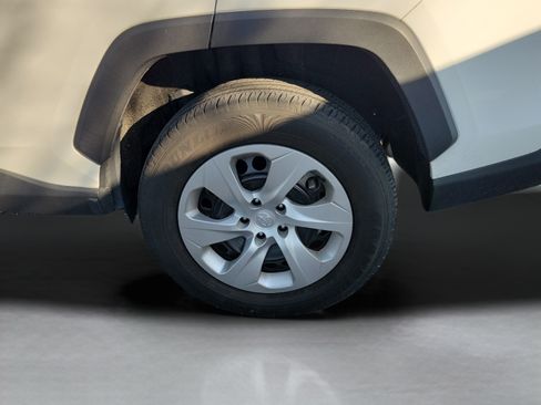 Certified 2024 Toyota RAV4 LE FWD image 25