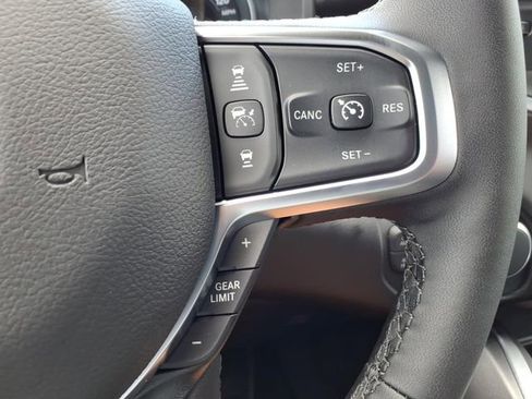 New 2026 RAM 1500 4x4 Crew Cab image 26
