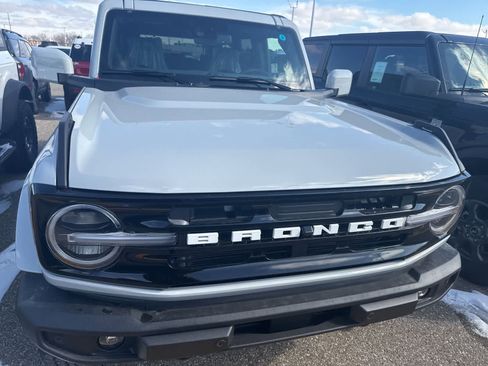 New 2026 Ford Bronco Outer Banks AWD/4WD image 18