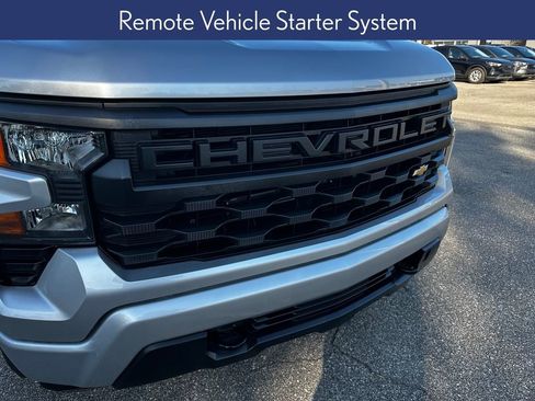 Used 2022 Chevrolet Silverado 1500 Custom image 12