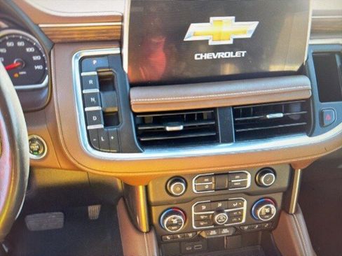 Used 2021 Chevrolet Suburban High Country image 9
