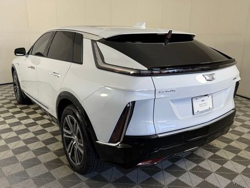 New 2026 Cadillac Lyriq Luxury RWD image 4