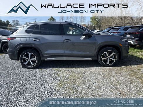 New 2026 Volkswagen Tiguan SE AWD/4WD image 1