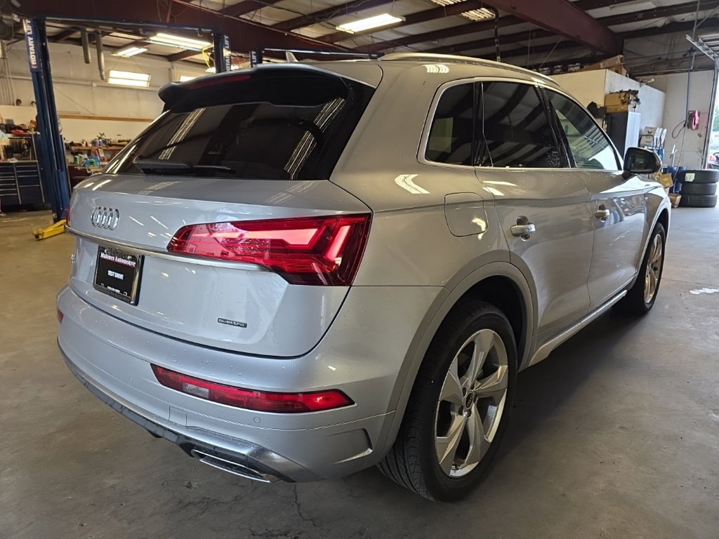 Used 2022 Audi Q5 2.0T Premium Plus w/ Premium Plus Package AWD/4WD image 3