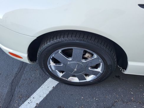 Used 2002 Ford Thunderbird image 11