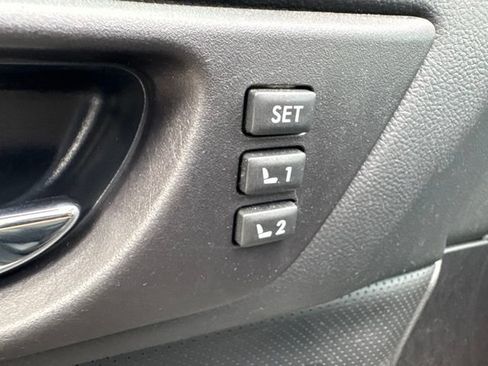 Used 2017 Subaru Outback 2.5i Limited AWD/4WD image 14