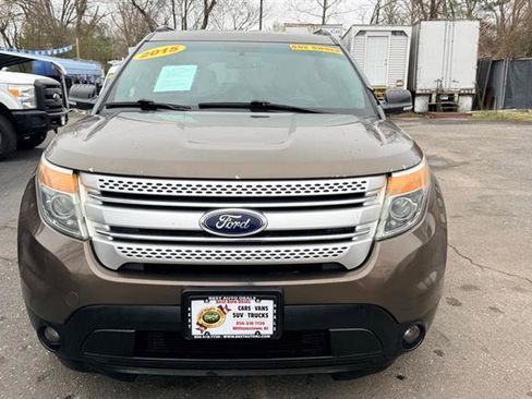 Used 2015 Ford Explorer XLT w/ Equipment Group 201B image 6