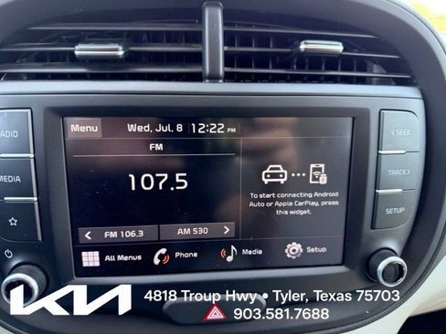 Certified 2025 Kia Soul LX w/ LX Technology Package FWD image 17