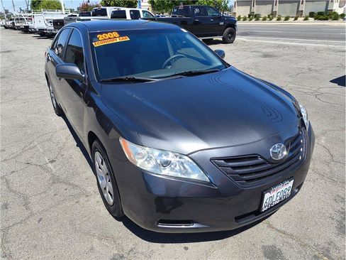 Used 2008 Toyota Camry LE FWD image 2