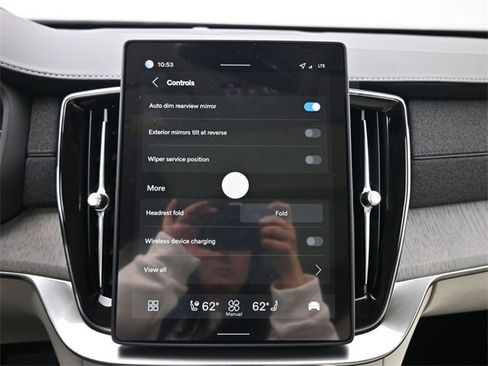 New 2026 Volvo XC90 B6 Ultra image 18