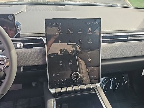 New 2026 GMC Sierra EV Elevation w/ Premium Package image 18