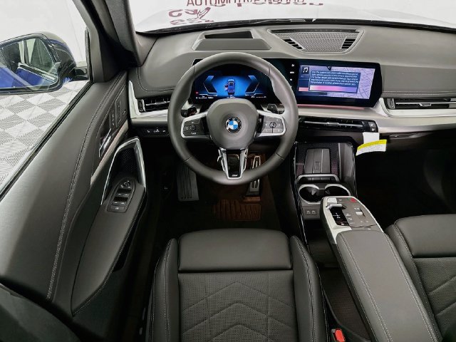 New 2027 BMW X1 xDrive28i AWD/4WD image 24